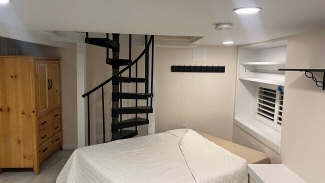 Foto del edificio - 19 Rock Ridge Rd