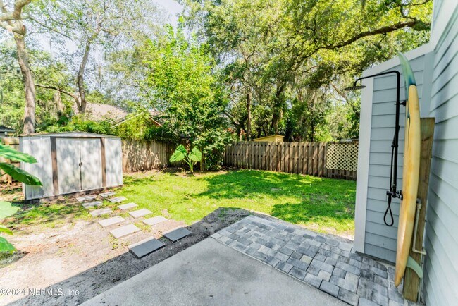 Foto del edificio - 798 Main St