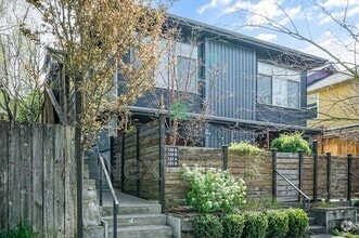 Building Photo - 122 22nd Ave