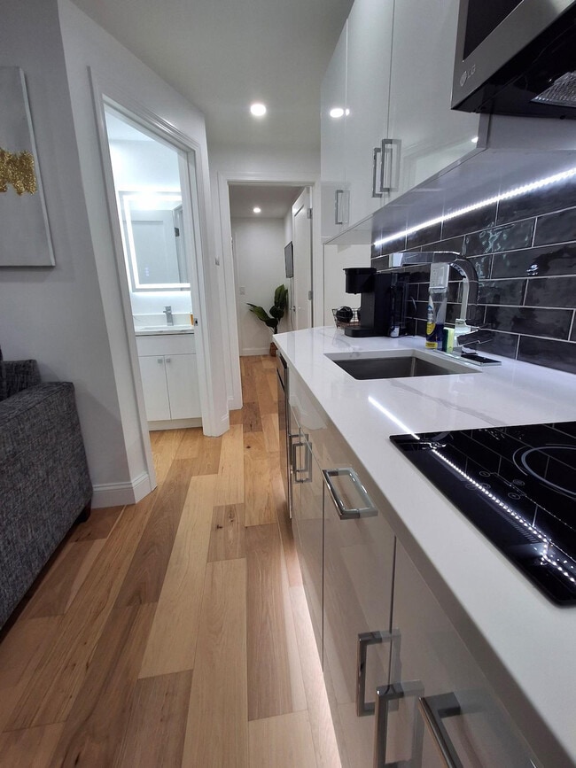 Foto del edificio - 17 Mt Pleasant Ave