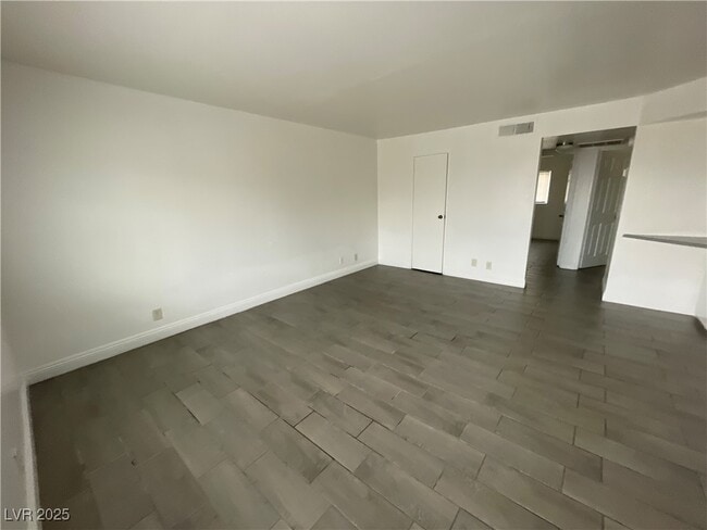 Foto del edificio - 4961 Apollostar Ct