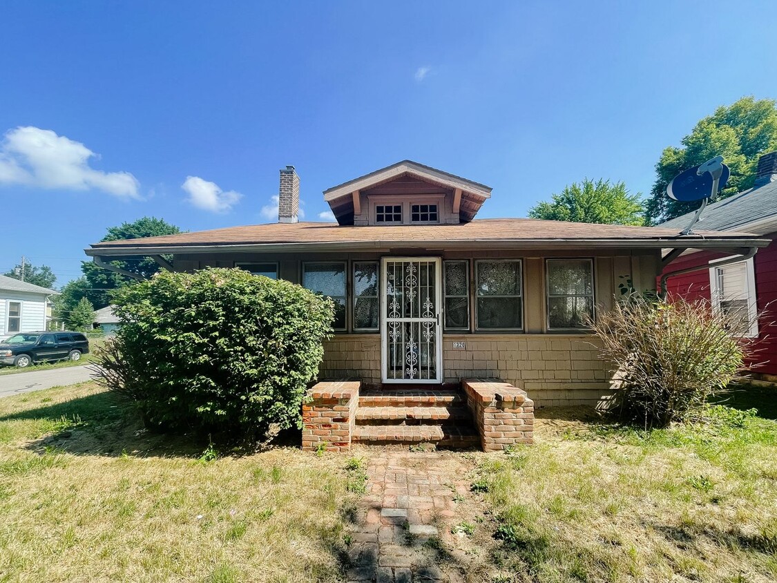 Primary Photo - Attached Garage, Basement, and Shed