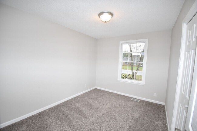 Foto del edificio - 3 Bedroom Pet Friendly Home For Rent Near ...