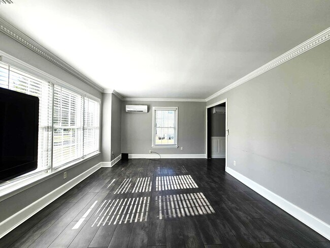Foto del edificio - 8681 Mar Lynn Dr