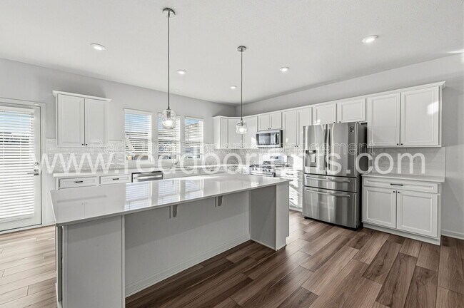 Foto del edificio - 9751 Junction Sta