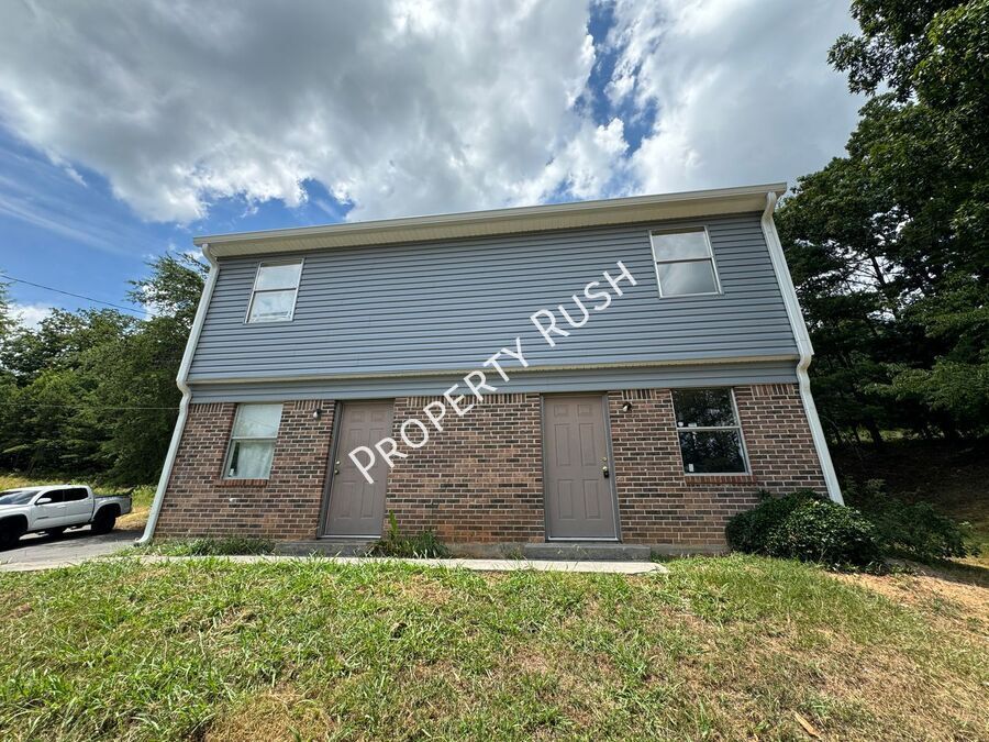 Foto principal - 4942 Charwood Trail NW