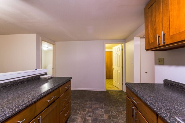 Building Photo - B065352P