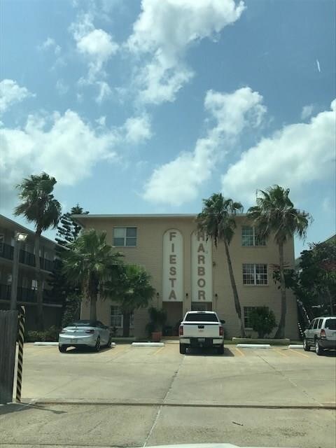 Foto del edificio - 200 W Sunny Isle Dr