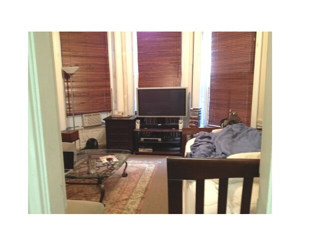 Foto del edificio - 469 Commonwealth Ave