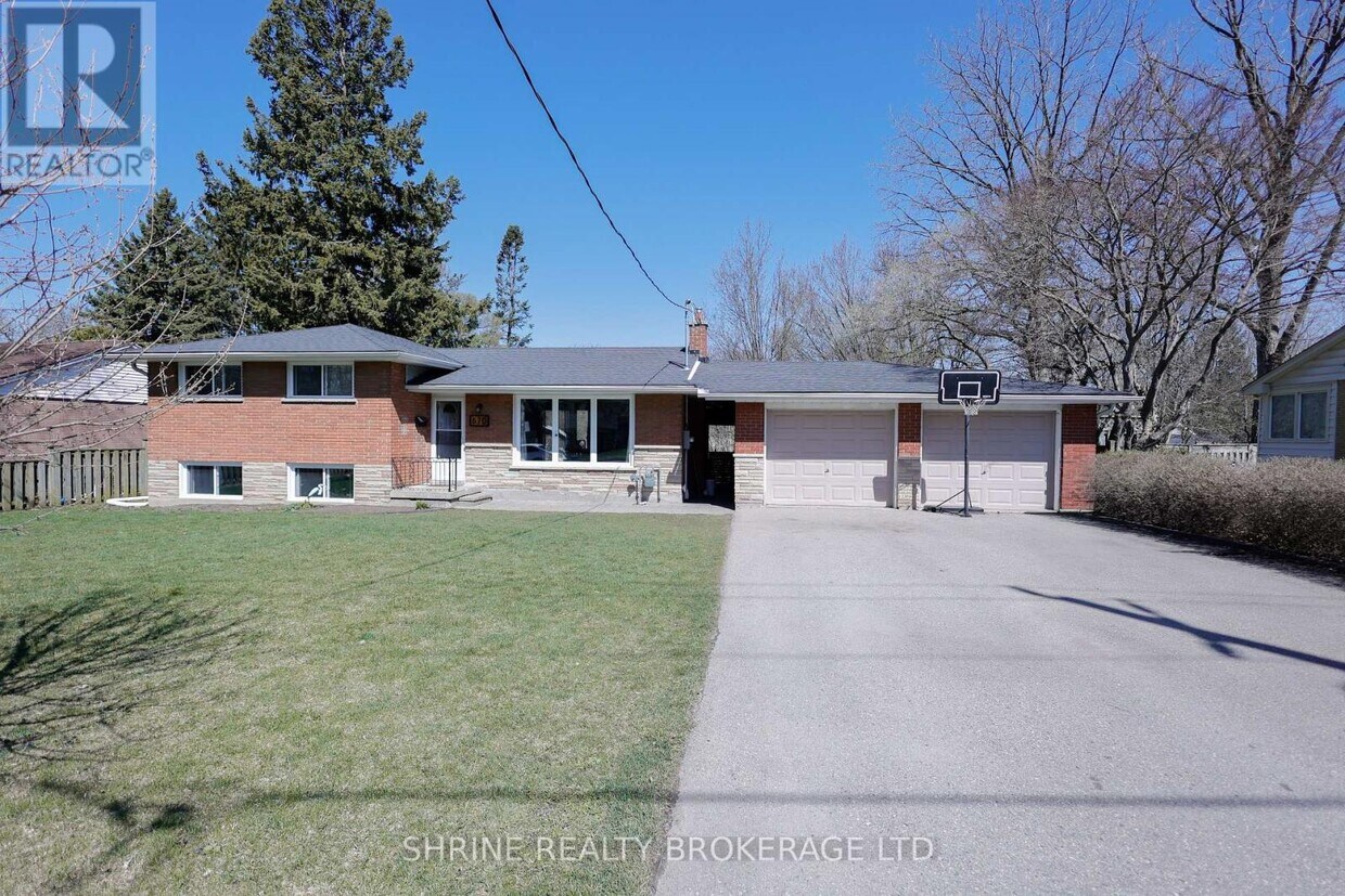 Photo principale - 670 Victoria St