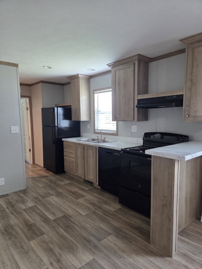 Foto del edificio - Lovely 3 Bedroom/2 Bath Single Wide in Madison