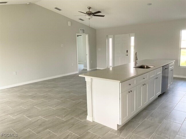 Foto del edificio - 1708 NE 33rd Ln