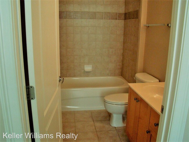 Building Photo - 6414 Sunset Bay Cir
