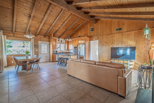 Foto del edificio - 35315 Glenwall St