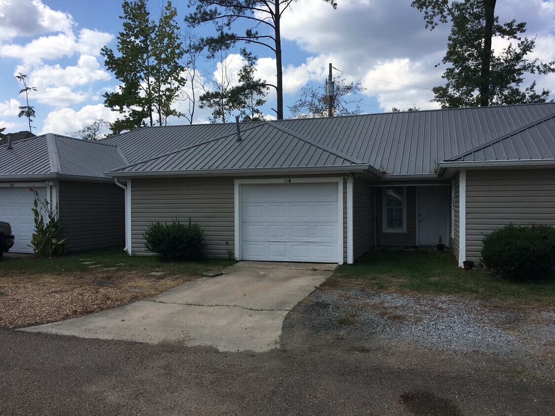 107 Caribbean Villas Dr, Brandon, MS 39047 Townhome Rentals in