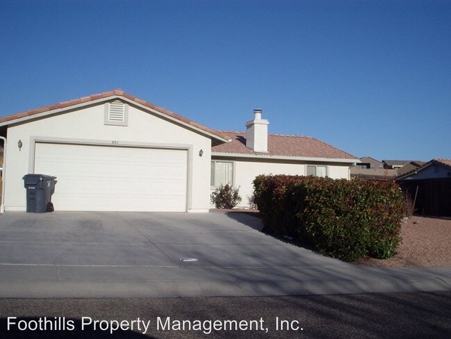 Building Photo - 552 S Highline Ln