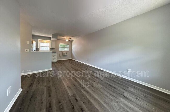 Building Photo - 1265 Pierce St