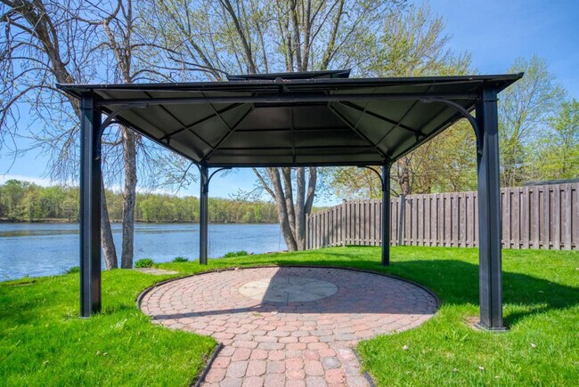 Photo du bâtiment - 278 Rue Riviera