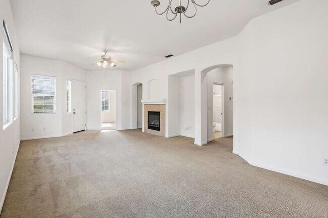 Foto del edificio - 7991 Springarden Wy