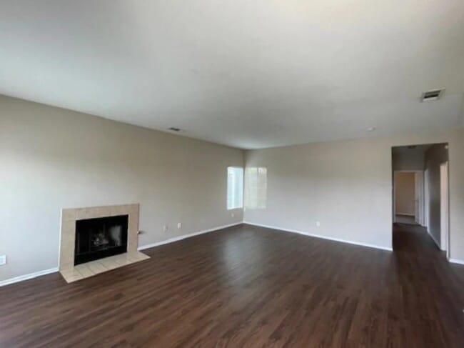 Building Photo - 12812 Westbury Dr