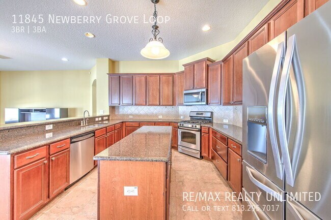 Building Photo - 11845 Newberry Grove Loop