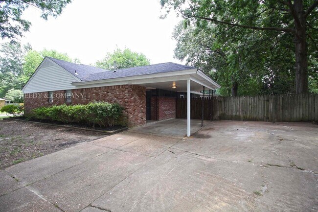 Building Photo - 2833 Landview Cove