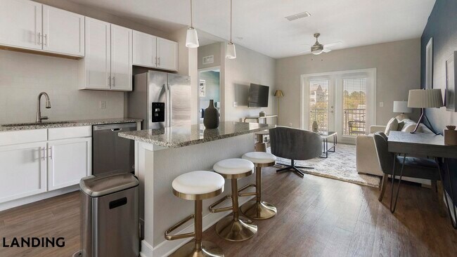 Foto del edificio - 215 Hunters Lk Wy