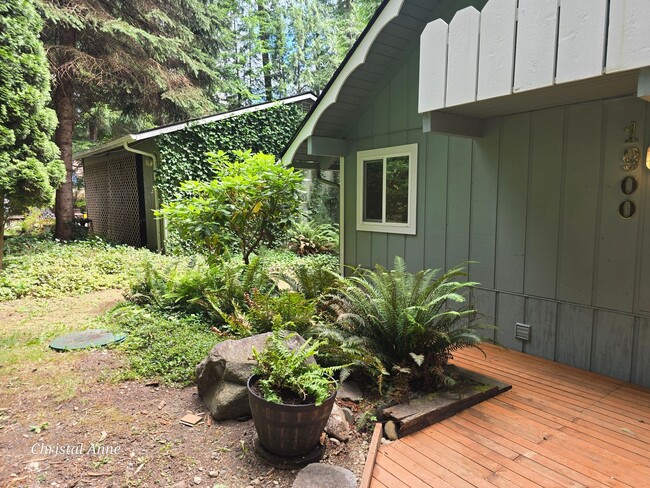 Building Photo - Super cute 1 bedroom house with a bedroom ...
