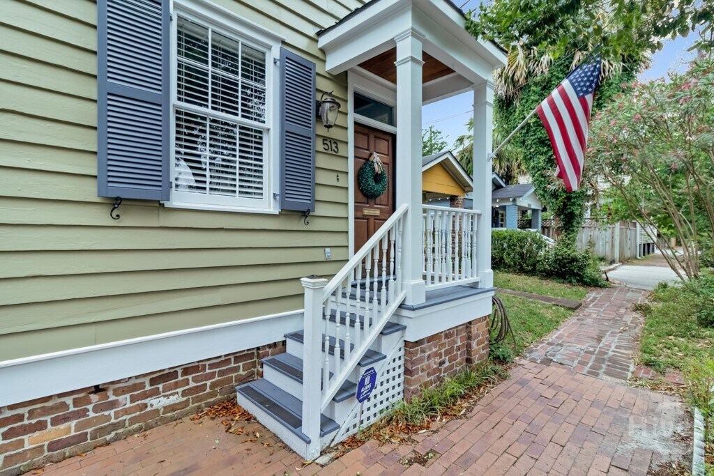 Foto principal - 513 E Harris St