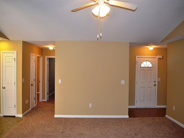 Building Photo - 125 Stevens Court
