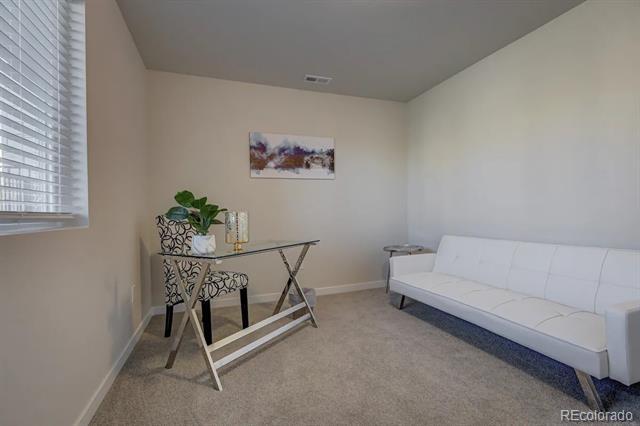 Foto del edificio - 6039 Abbey Hill Ln