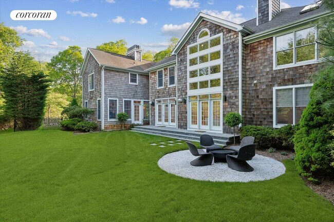 Foto del edificio - 2520 Deerfield Rd