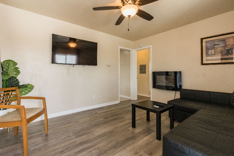 Foto principal - 4124 Gamma St