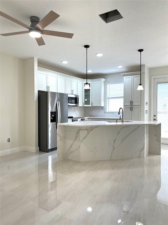 Foto del edificio - 14547 Pleach St