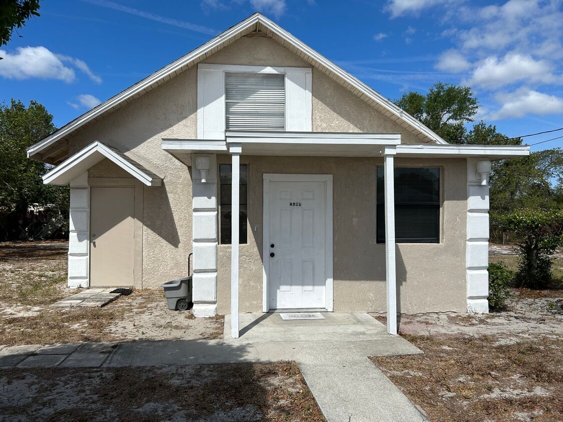 Primary Photo - 2 Bedroom 1 Bathroom Home