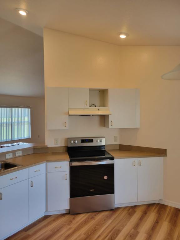 Foto del edificio - 4555 SW 145th Place Rd