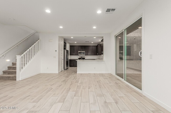 Building Photo - 3305 S Lily