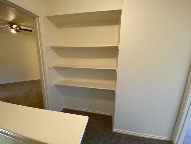 Foto del edificio - 2809 Wimbledon Ct