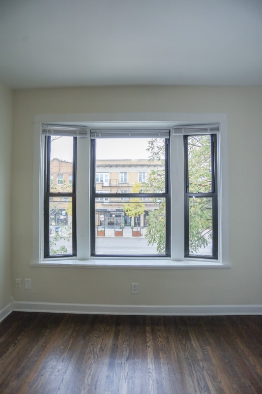 Foto del edificio - 5937 N Broadway