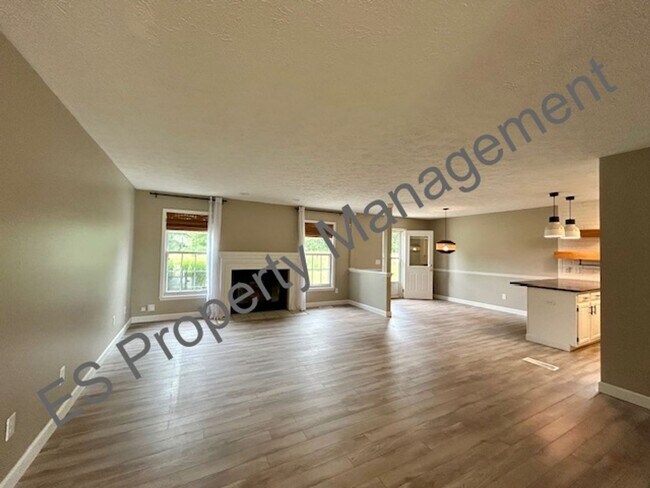 Building Photo - BEAUTIFUL 3 Bed 2 Bath home in Crooked Cre...