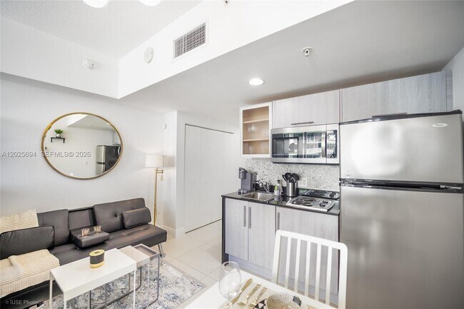 Foto del edificio - 1750 N Bayshore Dr
