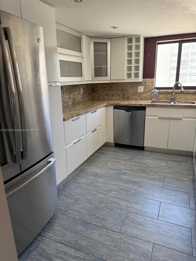 Foto del edificio - 1500 S Ocean Dr