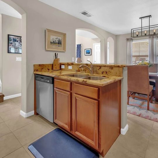Building Photo - 1649 Spicewood Cir