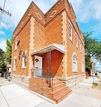 Building Photo - 991 Parsons Ave