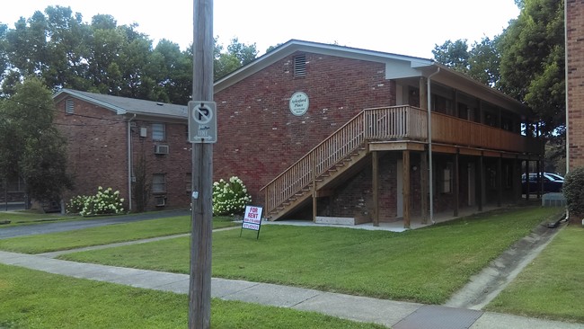 Building Photo - 419 Aylesford Pl
