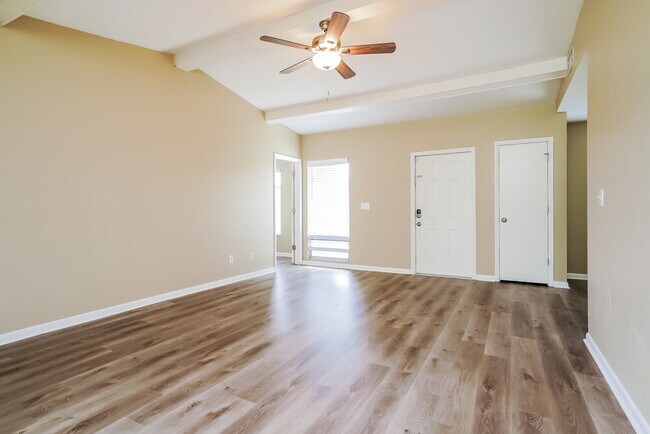 Foto del edificio - 1415 SE 15th St