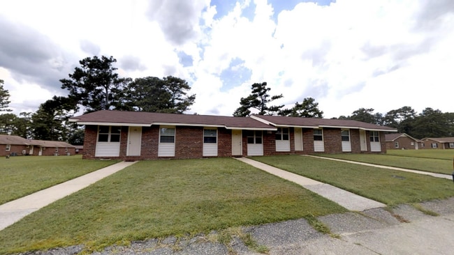 Building Photo - 245 Crabapple Cir