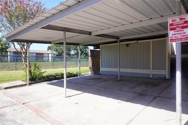Building Photo - 13443 Castilian Dr