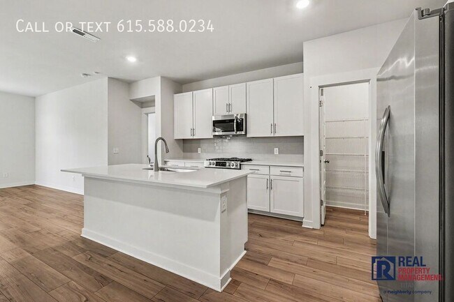 Foto del edificio - 1029 Ewell Farm Dr