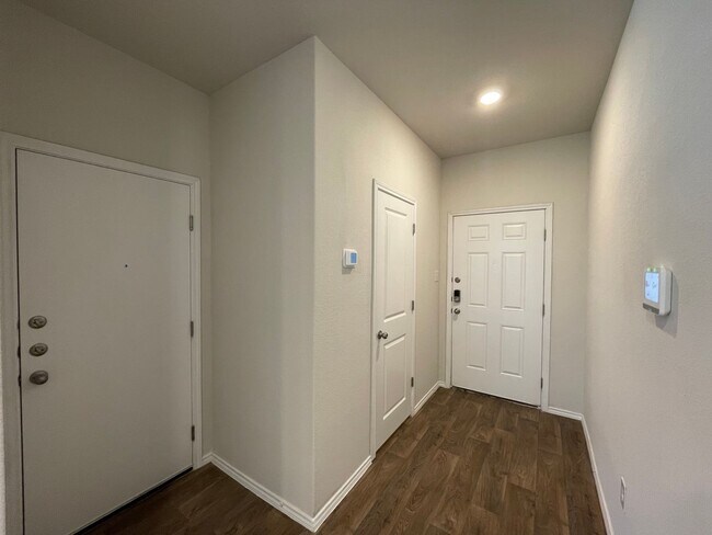 Photo - Beautiful 4 bedroom, 2.5 bathroom home in a great location!